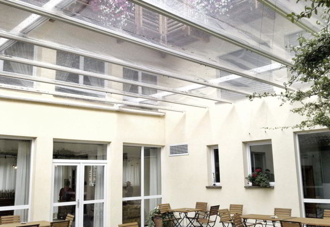 ombrellone pergola retrattile winter garden serra scorrevole impermeabile